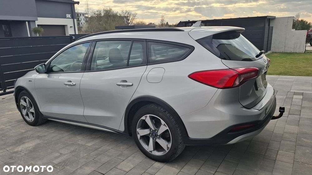 Ford Focus 1.0 EcoBoost Active Business - 4