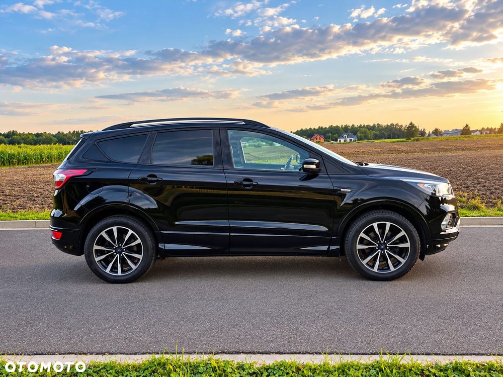 Ford Kuga 2.0 TDCi 2x4 ST-Line - 2