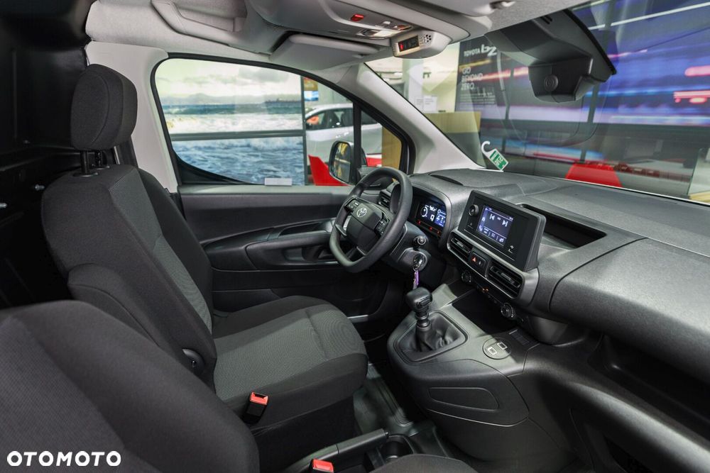 Toyota Proace City - 33