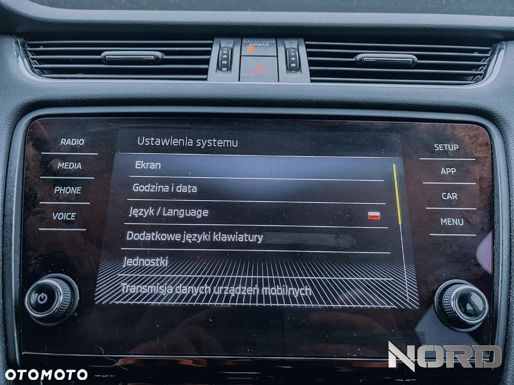 Skoda Octavia 1.8 TSI DSG Style - 25