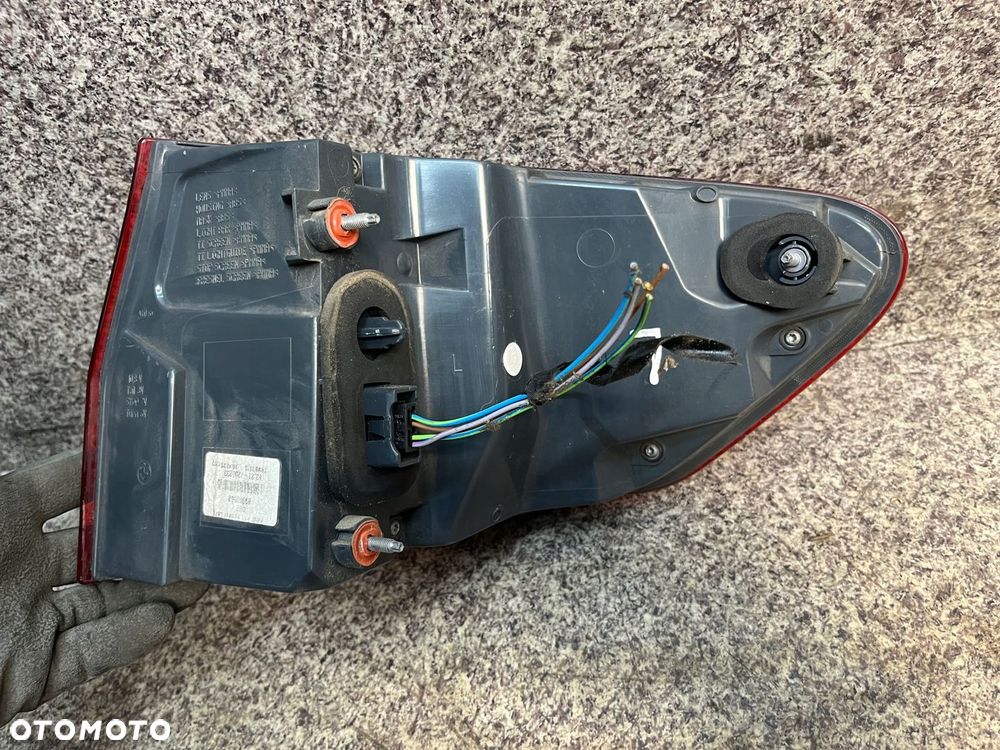 Lampa LED lewa tylna lewy tyl w blotnik BMW F11 ORYGINAL LADNA KOMBI - 6