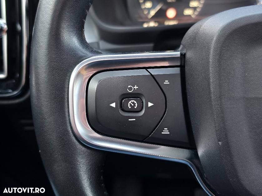 Volvo XC 40 D4 AWD Geartronic Inscription - 25