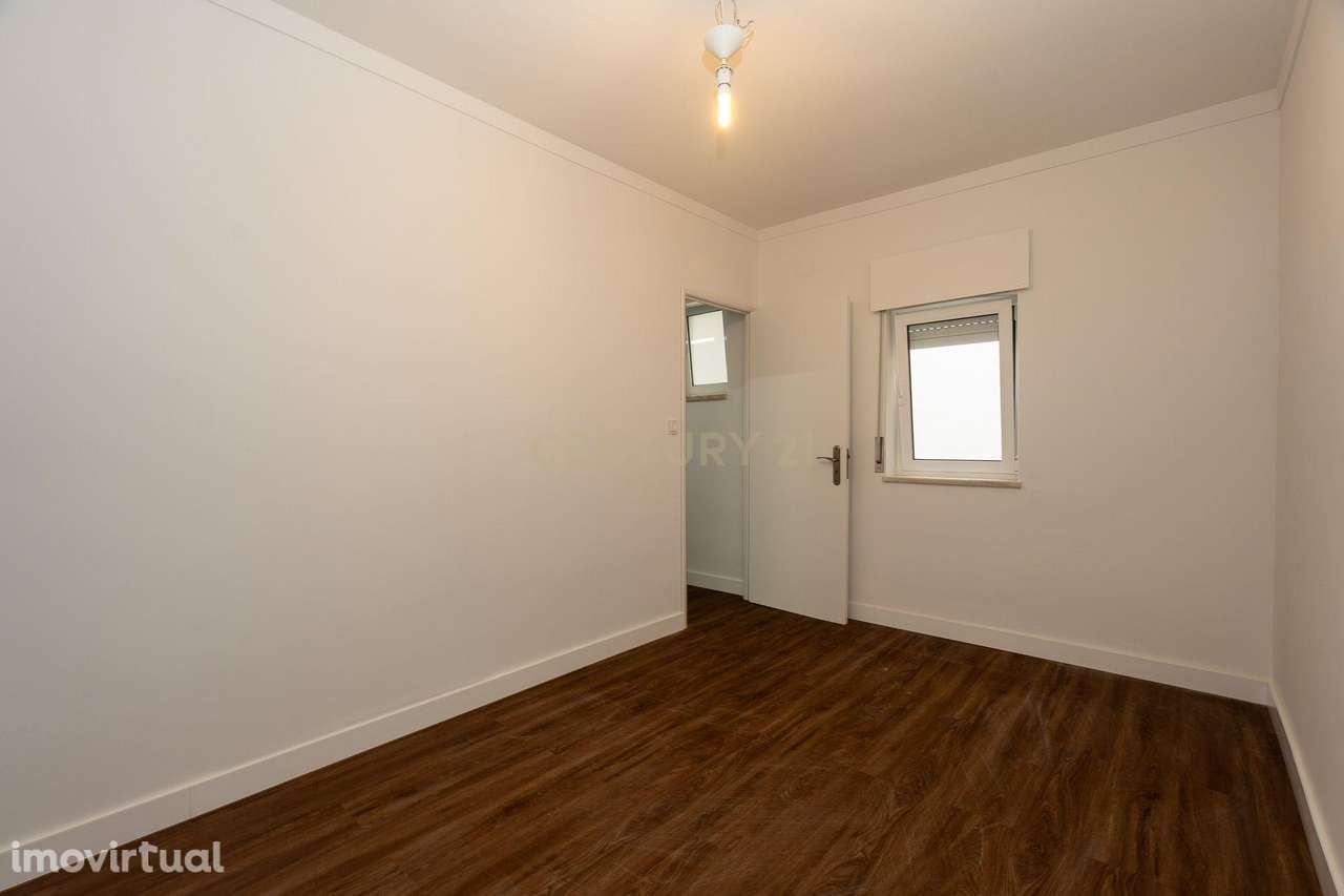 Apartamento T2 com Vista Rio Tejo – Dafundo, Cruz Quebrada - Grande imagem: 5/13