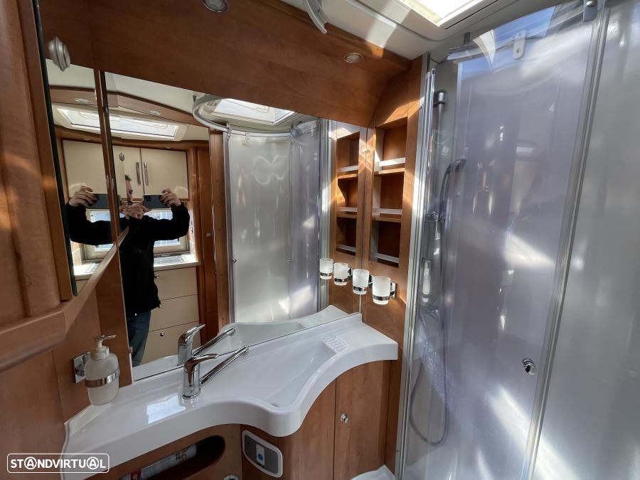 Carthago C-Tourer Camas gémeas e basculante - 28