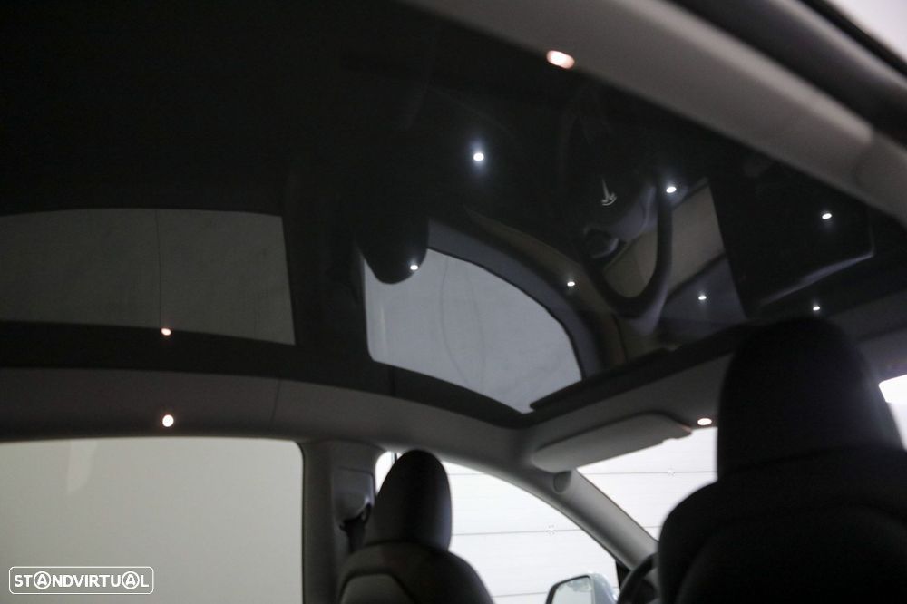 Tesla Model Y Tração Traseira - 14