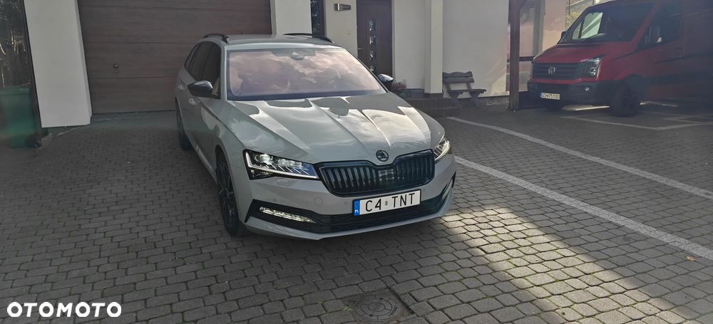 Skoda Superb 2.0 TDI SCR 4x4 Sportline DSG - 11