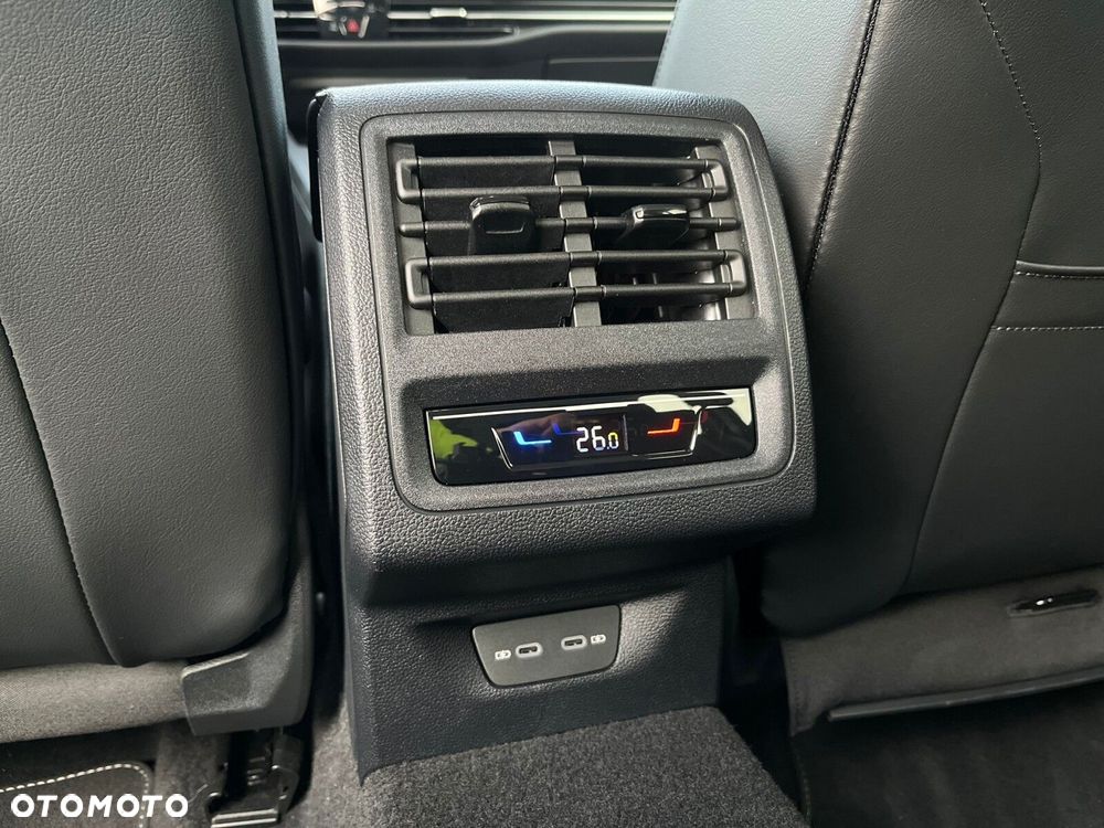 Volkswagen Golf Variant - 28