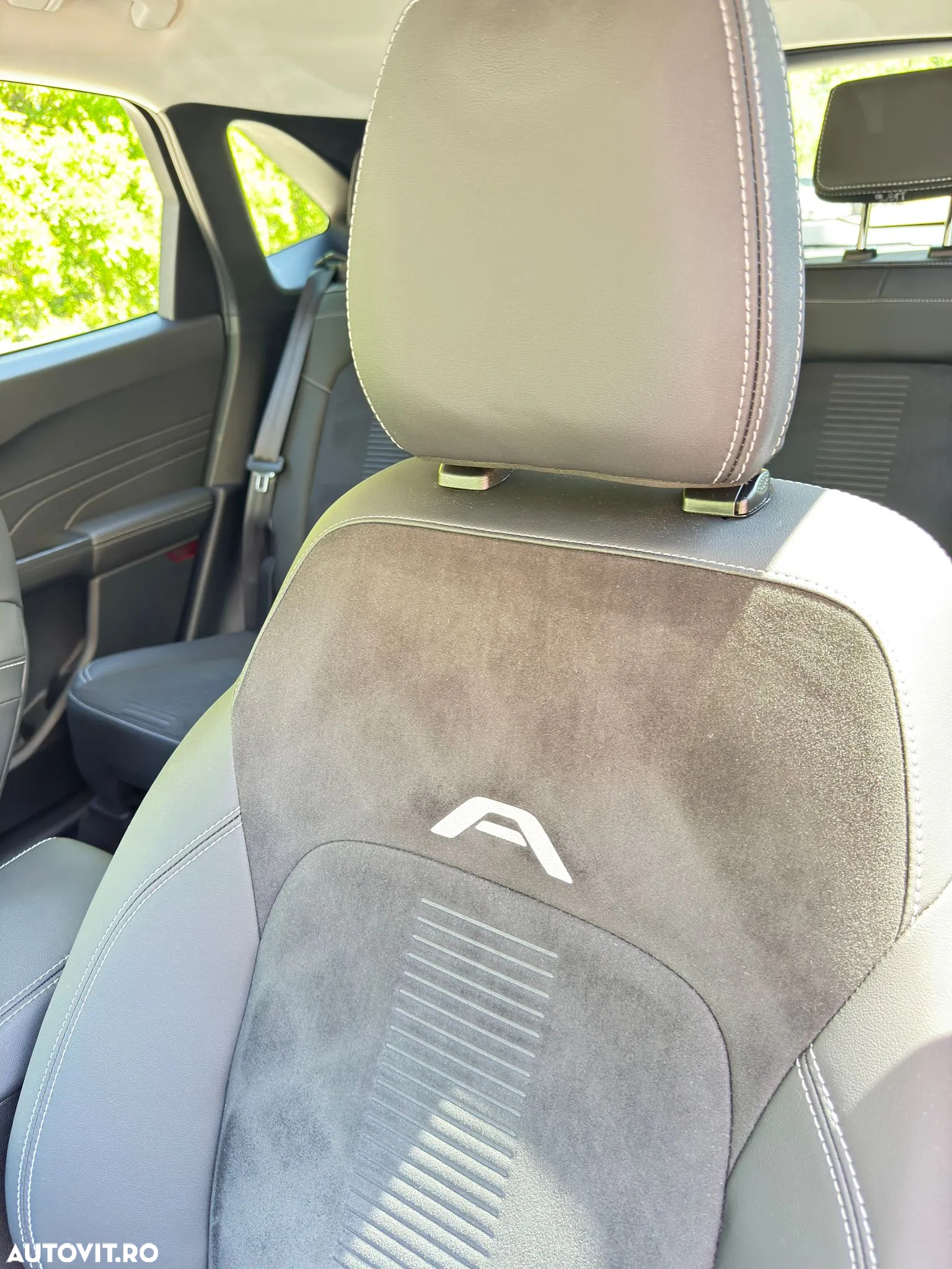 Ford Kuga 2.5 Duratec AWD FHEV Active X - 34