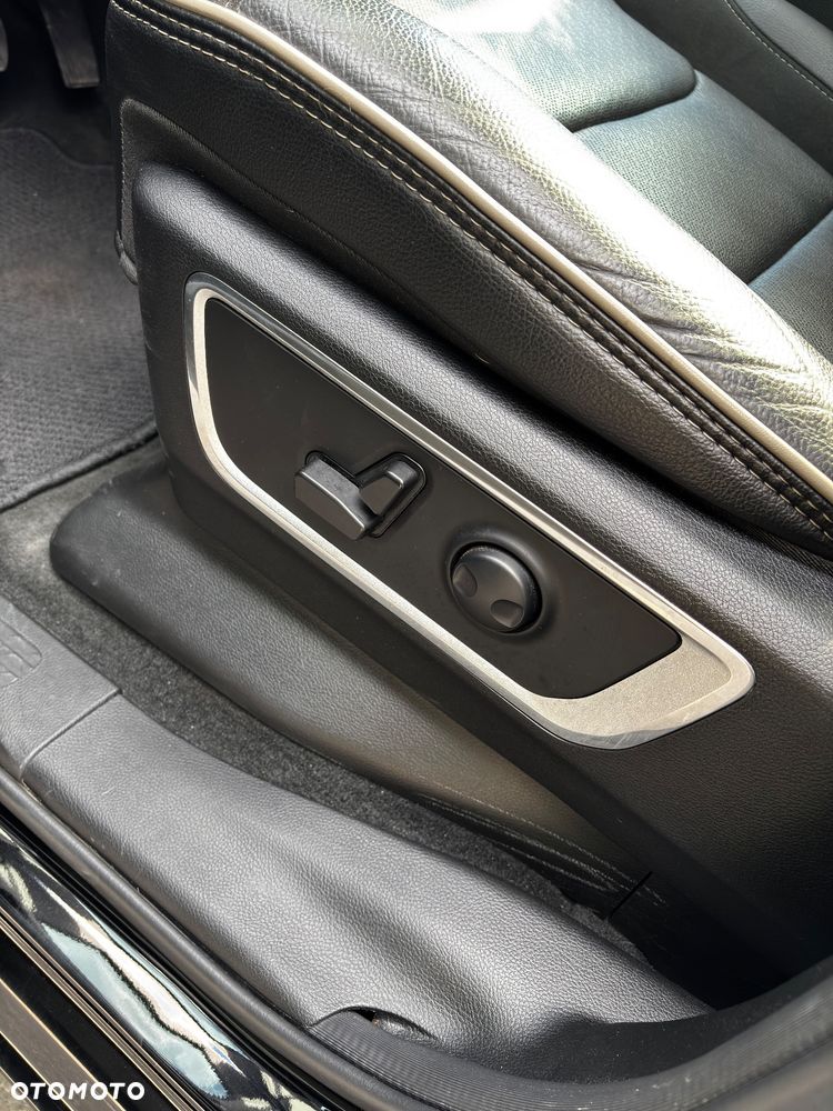 RAM 1500 5.7 eTorque Quad Cab Longbed Laramie Black - 39