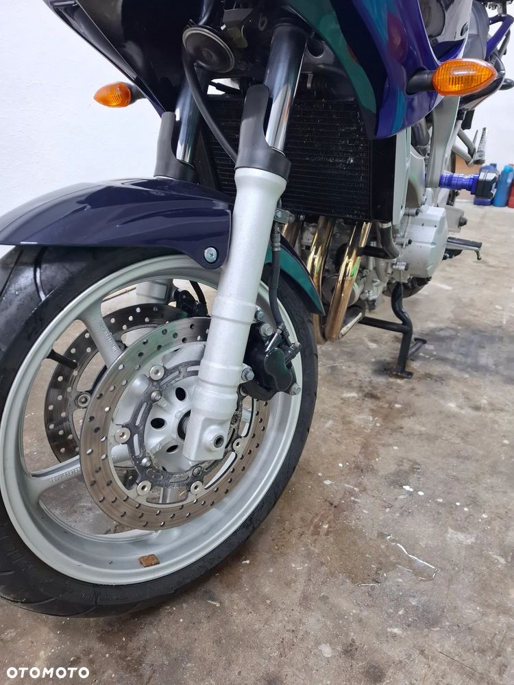 Yamaha FZ6 - 8