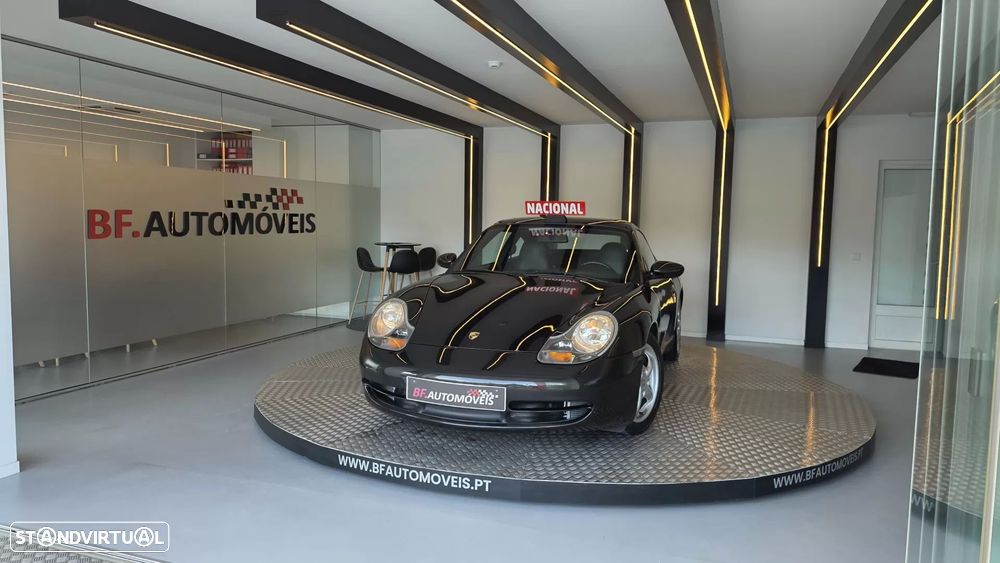 Porsche 911 (996) Carrera - 13