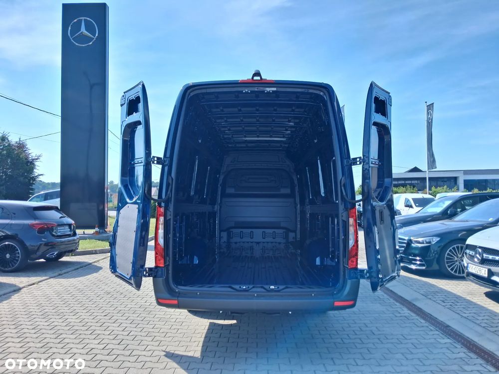Mercedes-Benz Sprinter - 9