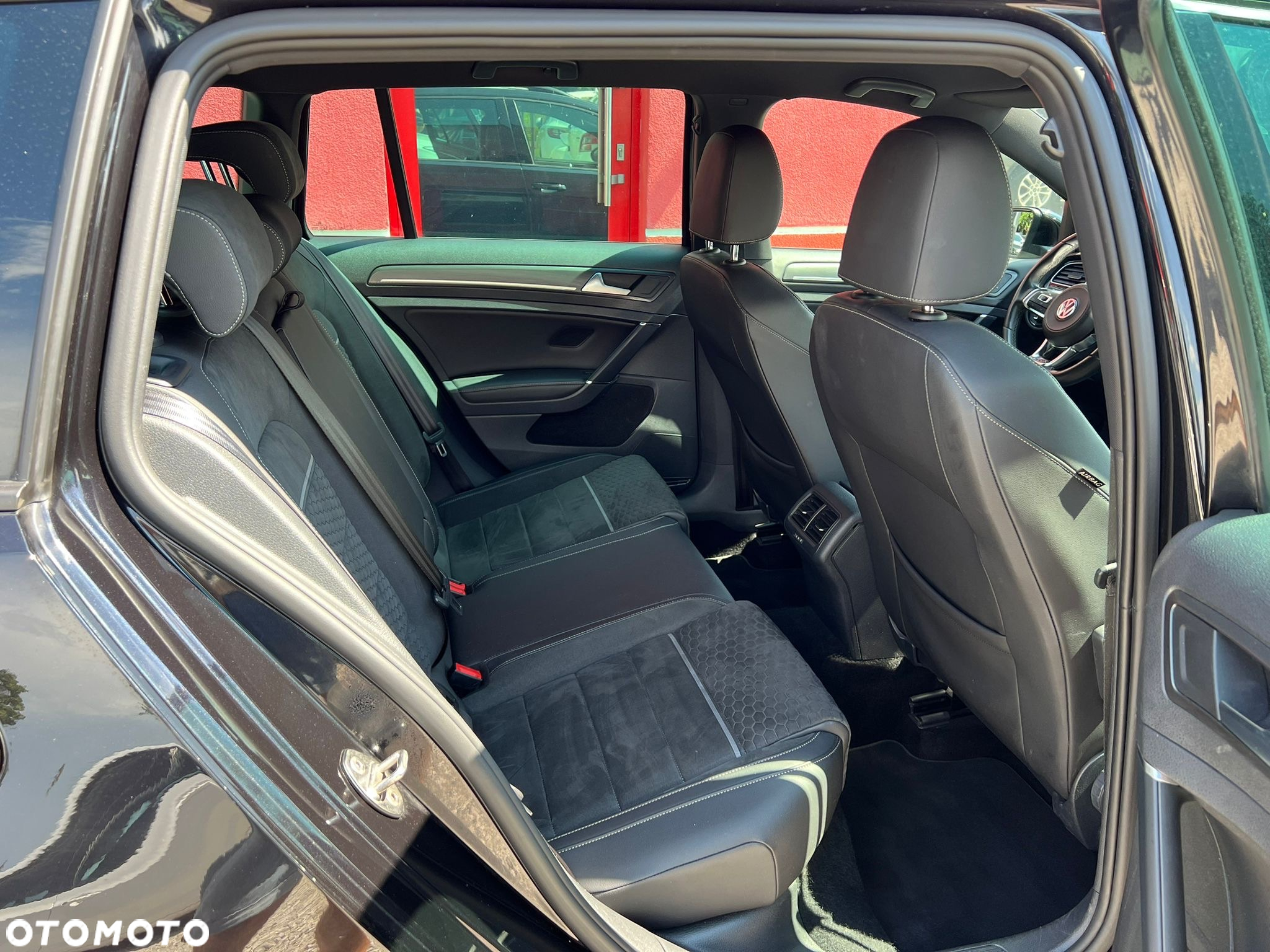 Volkswagen Golf Variant GTD 2.0 TDI SCR DSG - 23