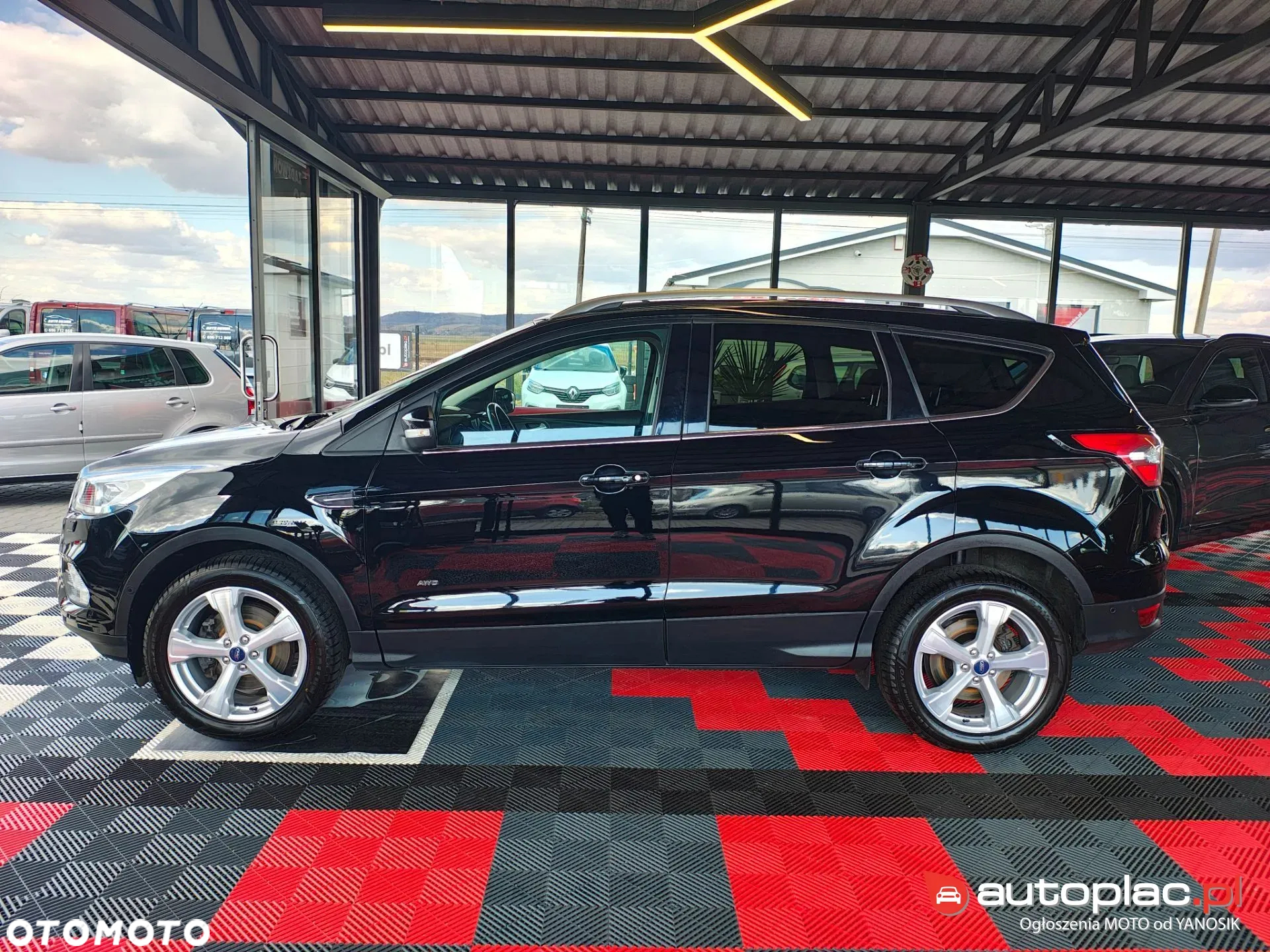 Ford Kuga 2.0 TDCi 4x4 Business Edition - 4