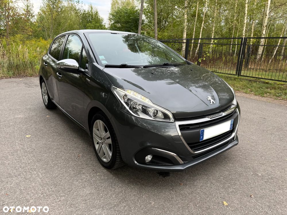 Peugeot 208 1.2 PureTech Style - 1
