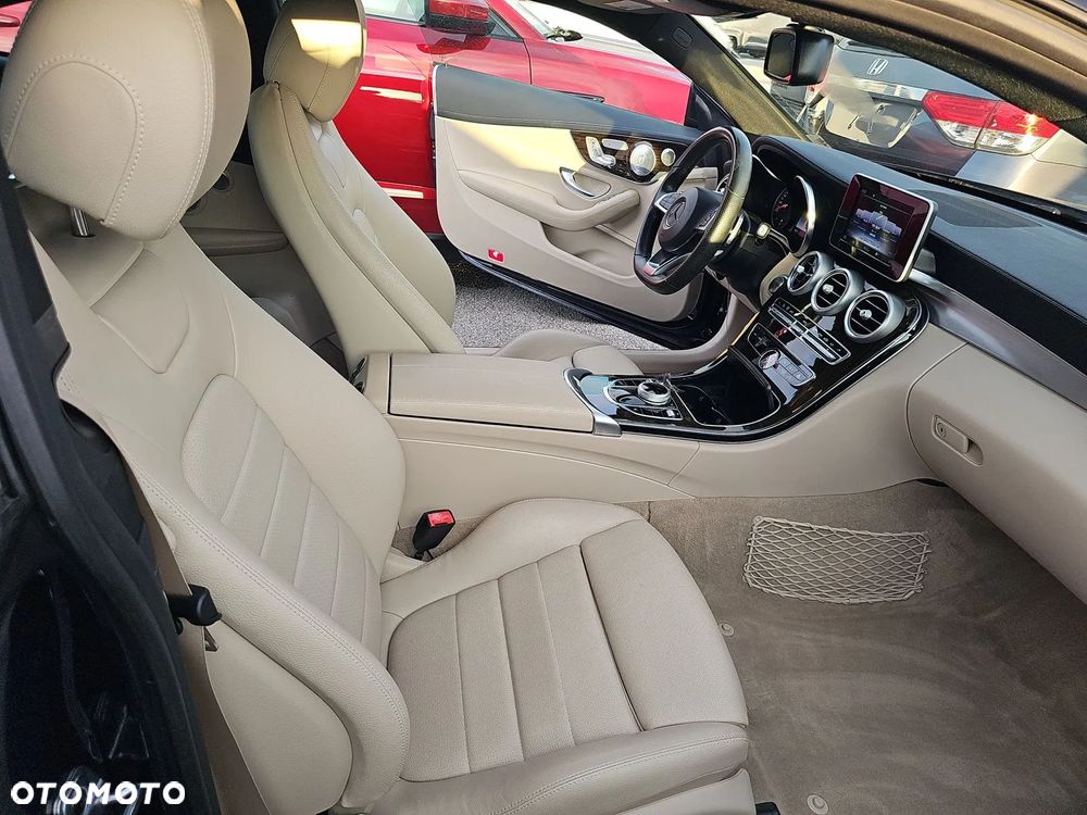 Mercedes-Benz Klasa C 300 Coupe 7G-TRONIC AMG Line - 8