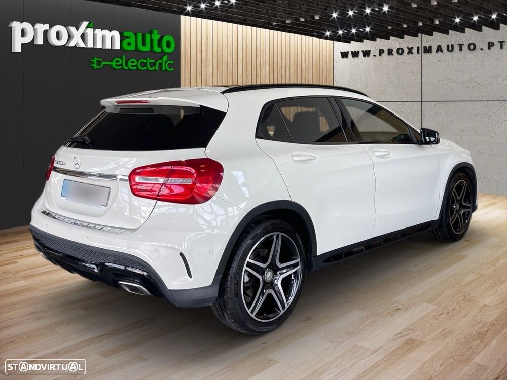 Mercedes-Benz GLA 200 d AMG Line - 16