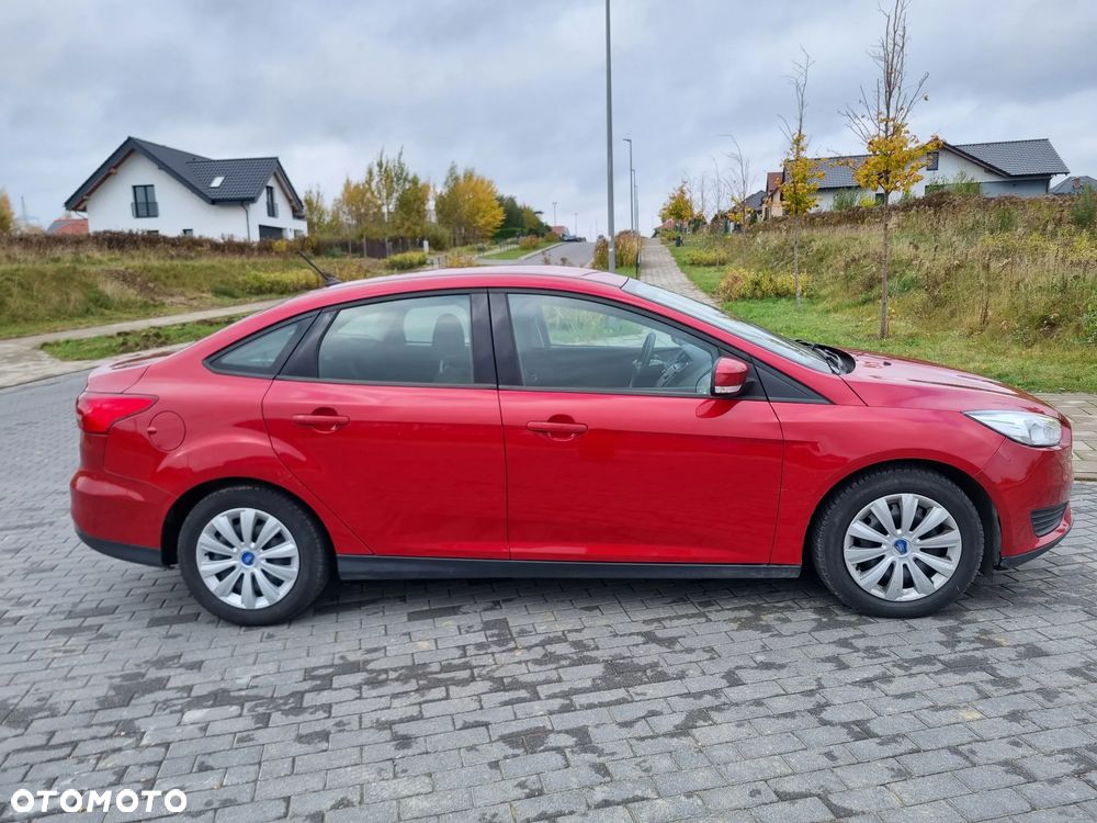 Ford Focus 1.6 Trend - 4