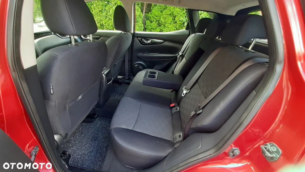 Nissan Qashqai 1.2 DIG-T N-Vision - 29