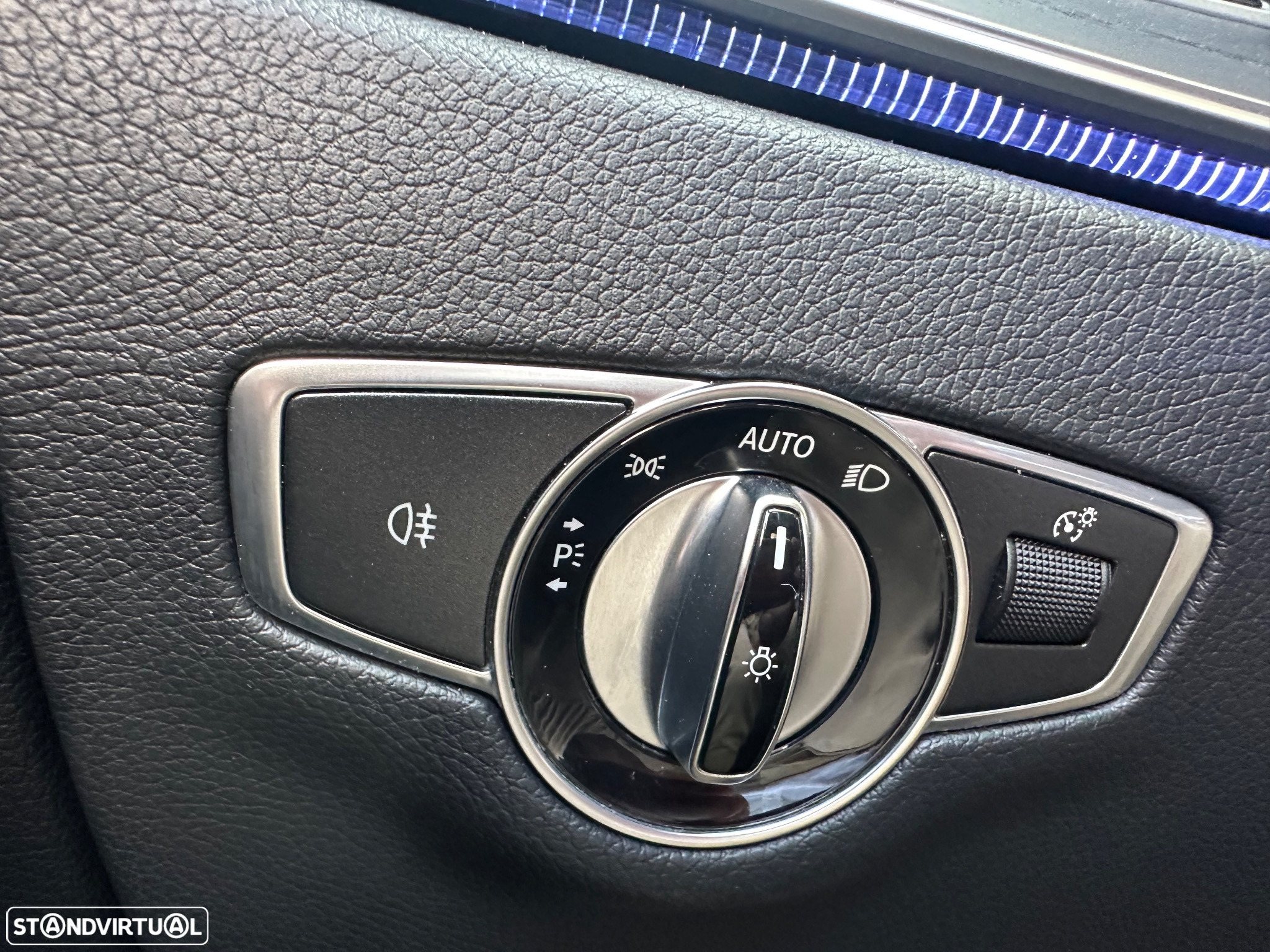 Mercedes-Benz E 220 d AMG Line - 30