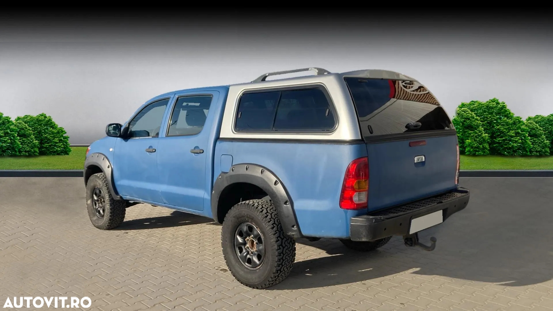 Toyota Hilux 4x4 Double Cab - 2