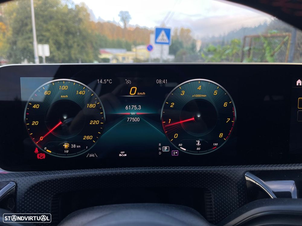 Mercedes-Benz A 180 7G-DCT AMG Line - 18