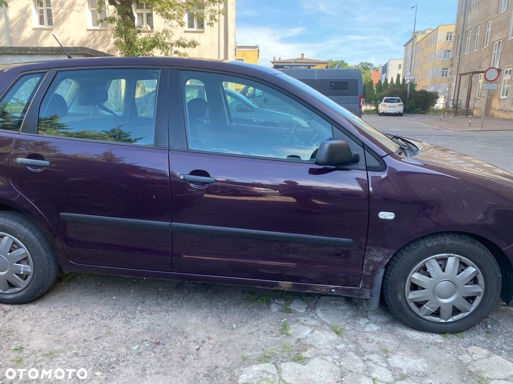 Volkswagen Polo 1.4 16V Basis - 3