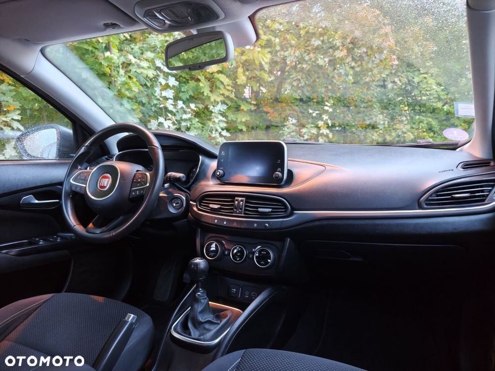 Fiat Tipo 1.4 T-Jet Lounge - 24