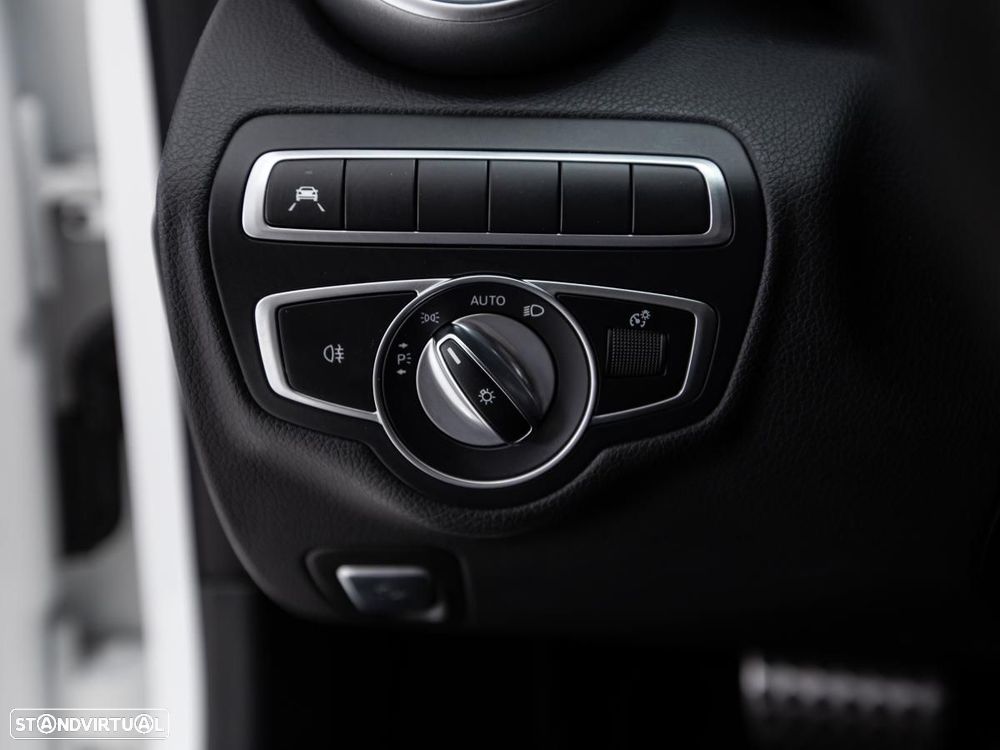 Mercedes-Benz C 300 - 18