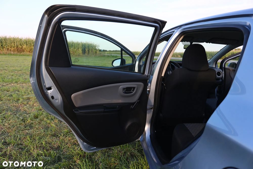Toyota Yaris 1.33 VVT-i Comfort - 23