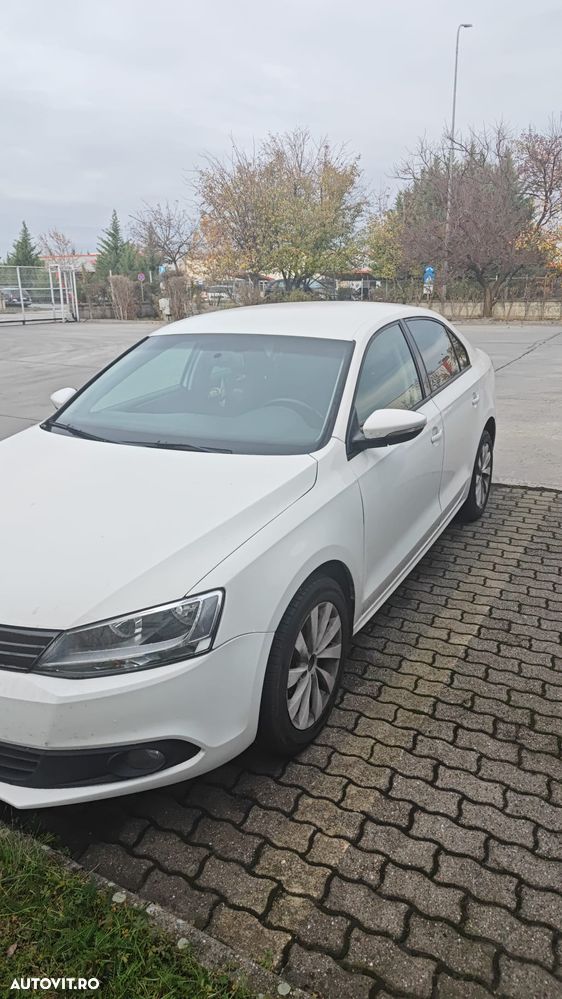 Volkswagen Jetta 1.6 TDI DPF Trendline - 7