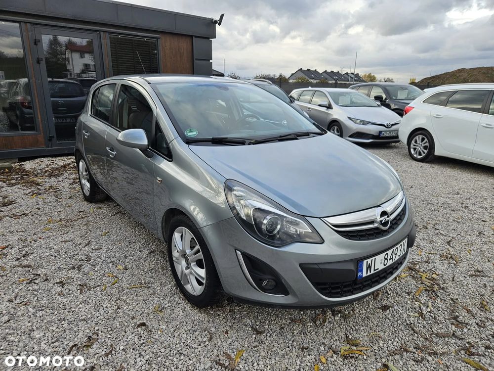 Opel Corsa 1.4 16V Innovation - 10