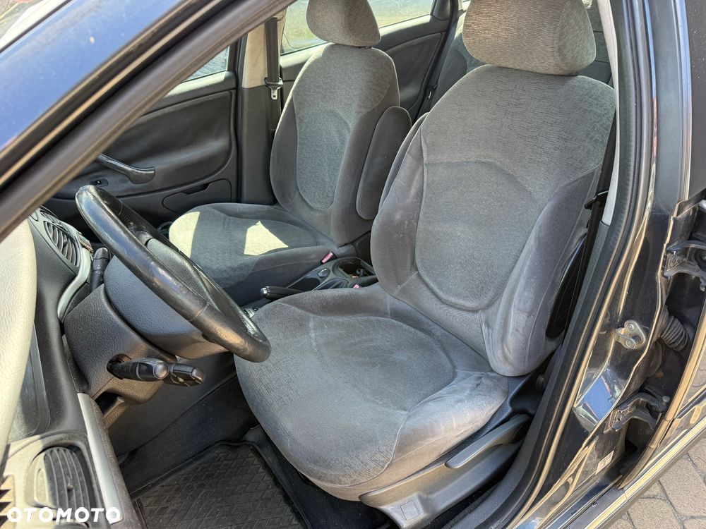 Citroën C5 II 1.6 HDi X - 21