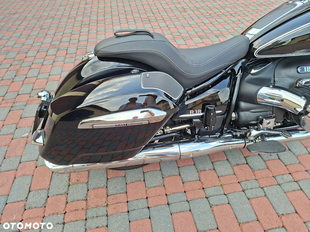 BMW R - 9