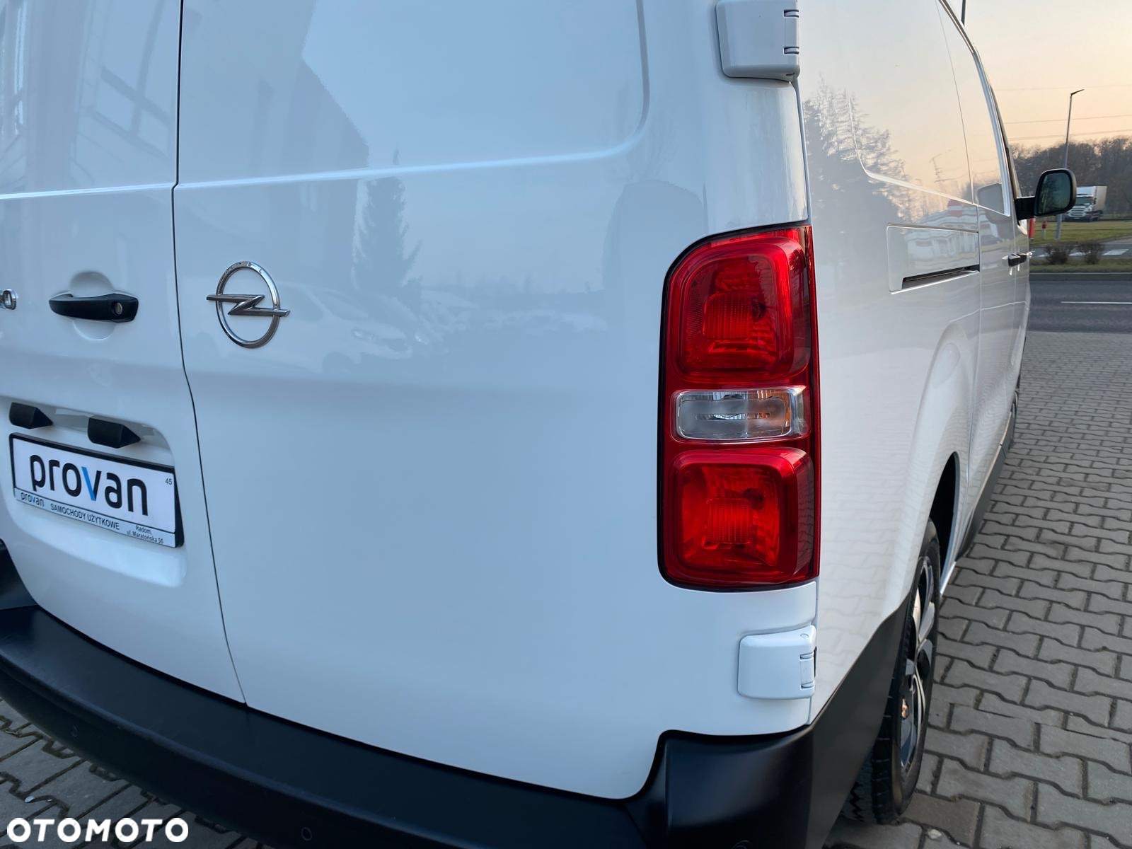 Opel VIVARO 2,0 CDTI 150KM L3 MAXI NAWIGACJA BEZWYPADKOWY - 15