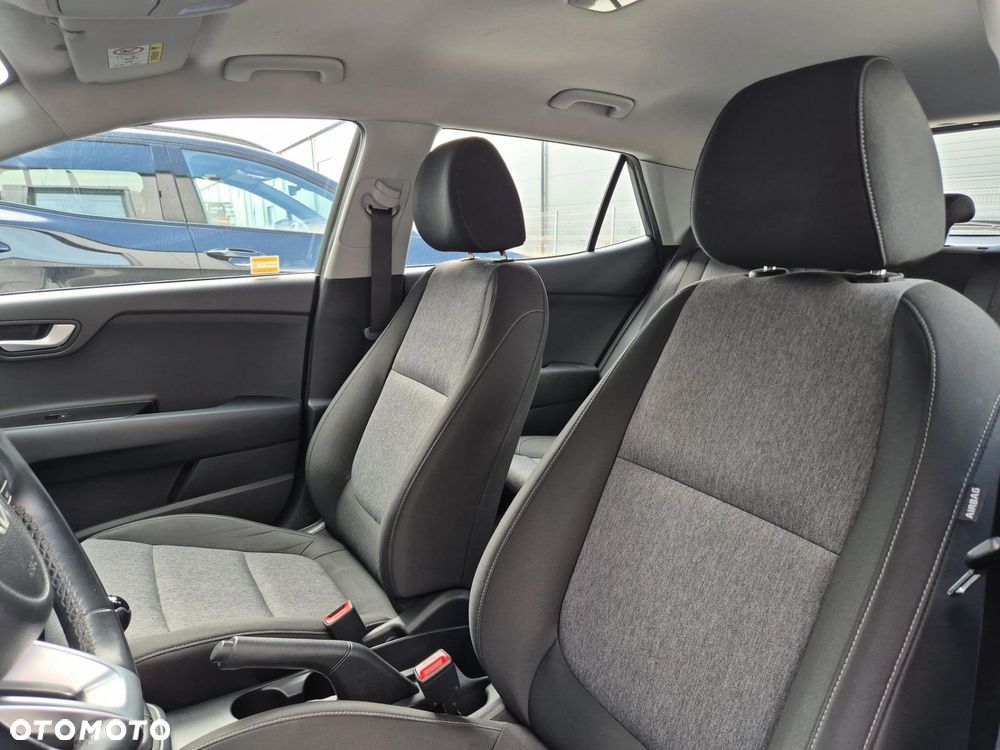 Kia Stonic 1.2 M - 11