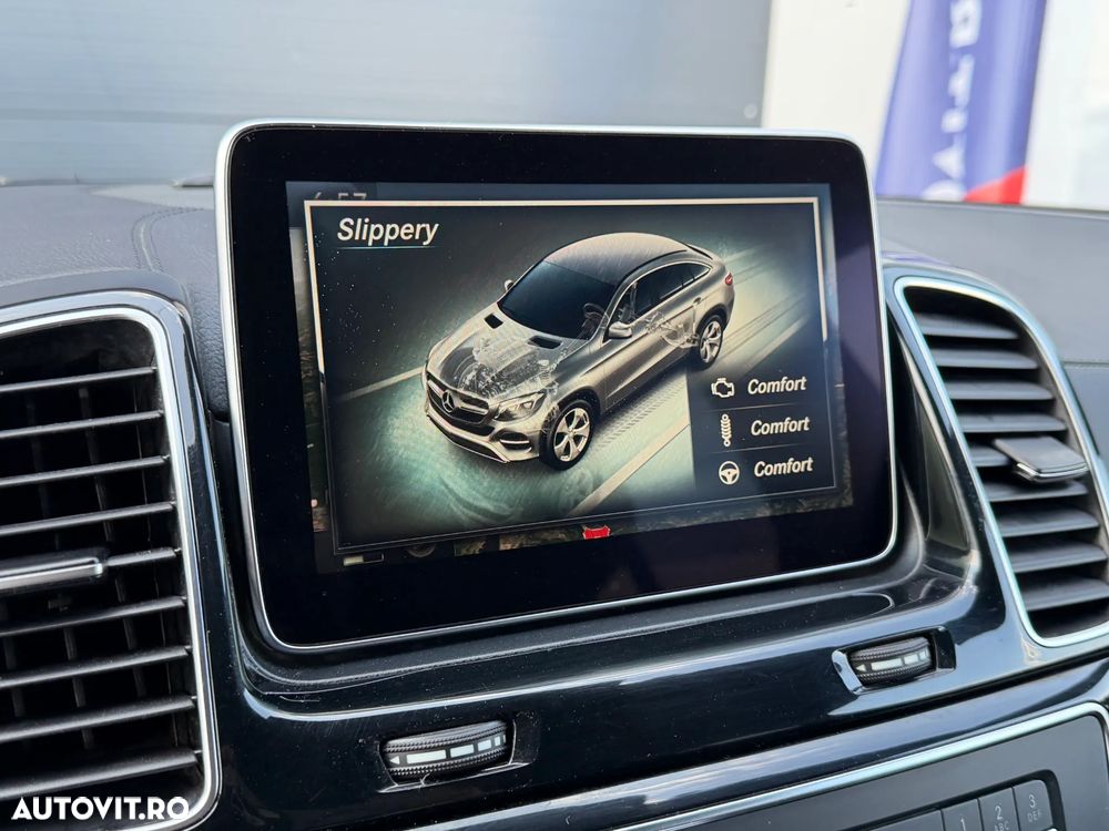 Mercedes-Benz GLE Coupe 400 4Matic 9G-TRONIC AMG Line - 30