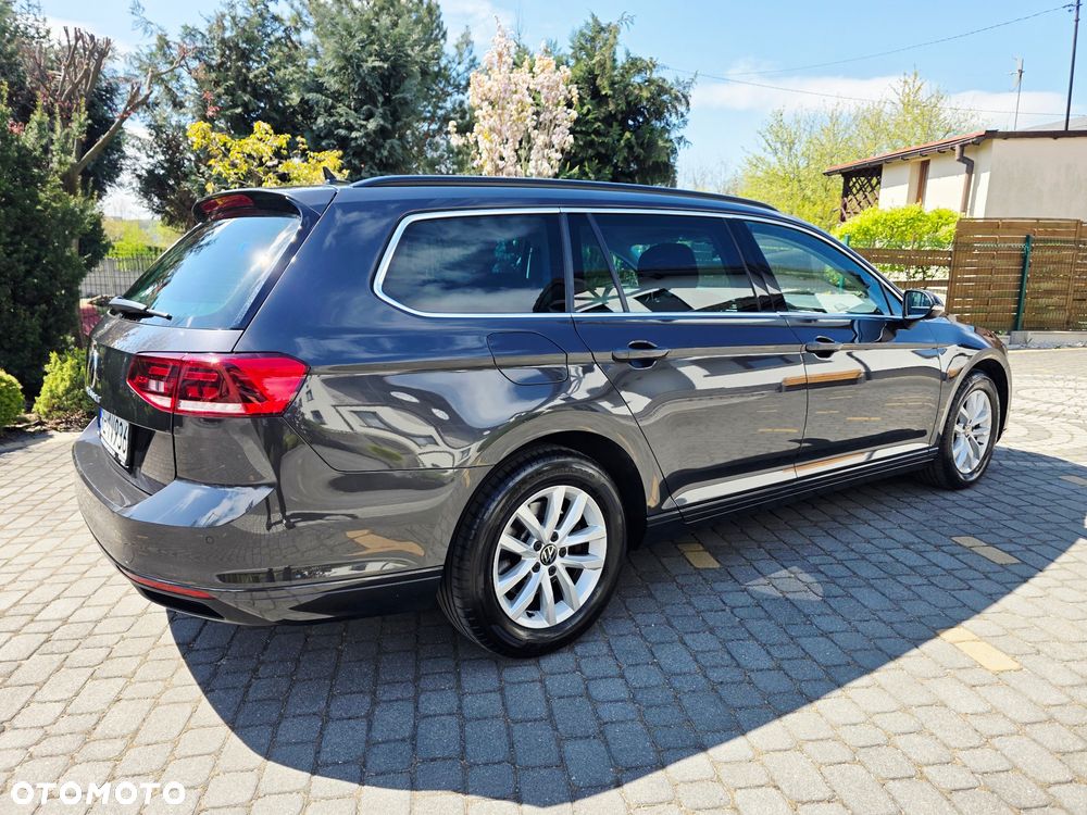 Volkswagen Passat Variant 2.0 TDI EVO Elegance DSG - 12