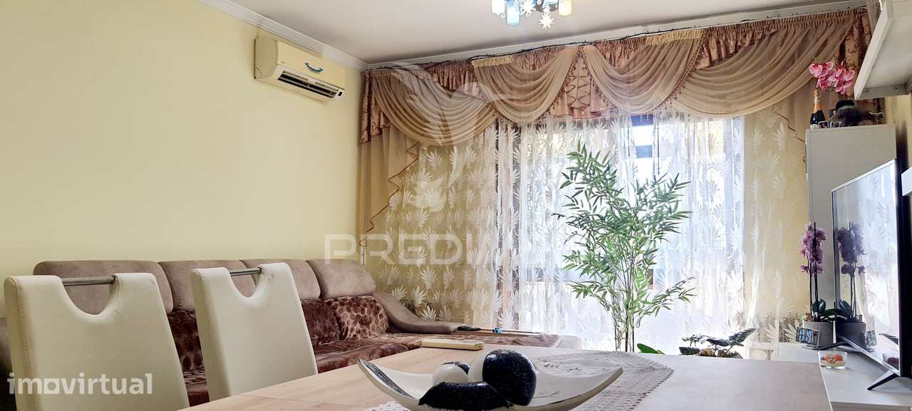 Apartamento T2+1 com 2 Garagens Box, em Águas Santas, Maia - Grande imagem: 2/20
