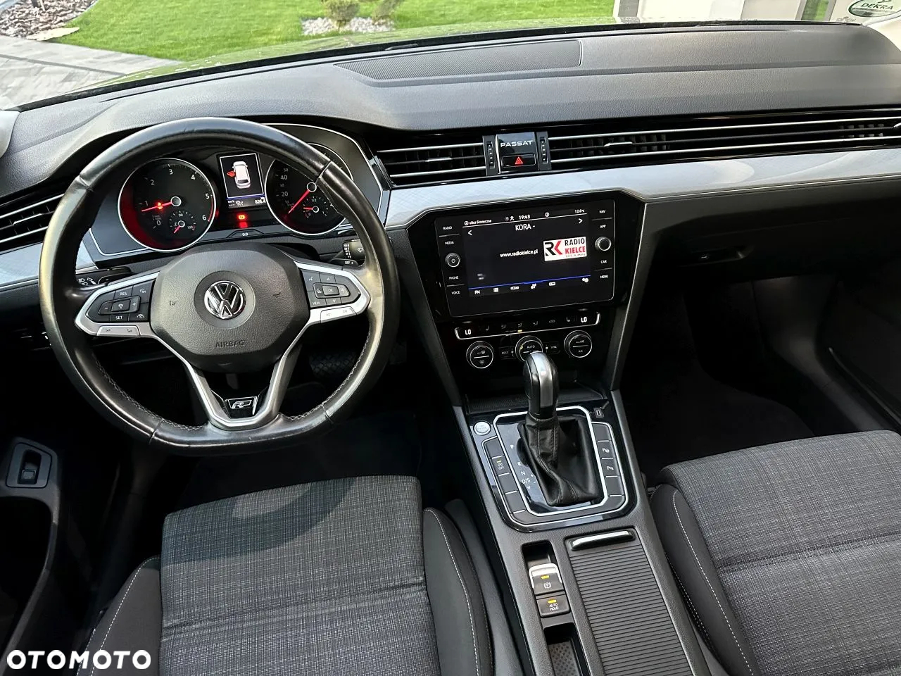 Volkswagen Passat Variant 1.6 TDI SCR DSG Business - 24