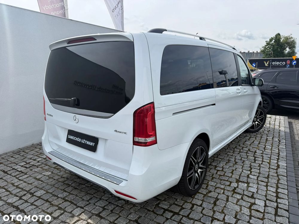 Mercedes-Benz Klasa V - 30