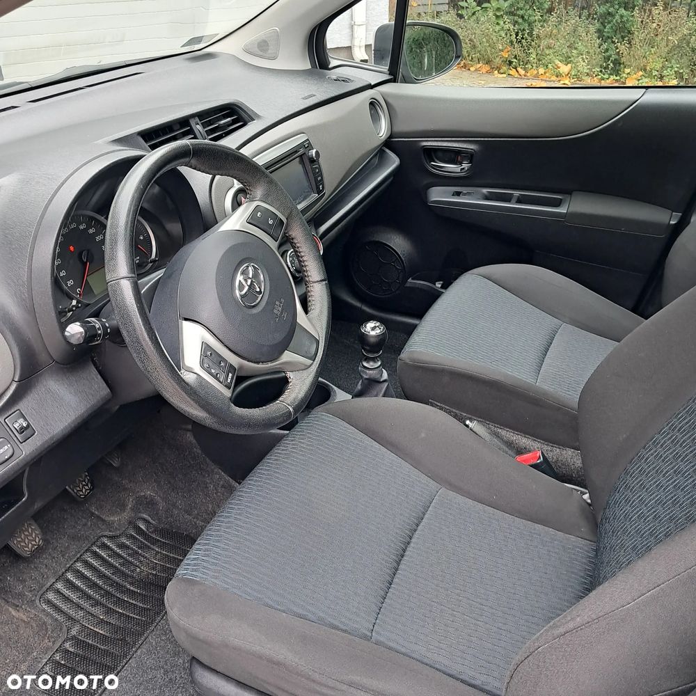 Toyota Yaris 1.33 Sol - 9