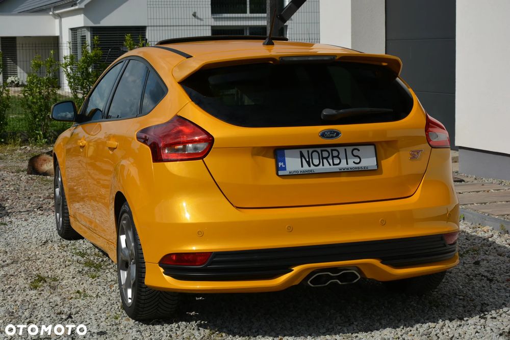 Ford Focus 2.0 TDCi ST-2 PowerShift - 12