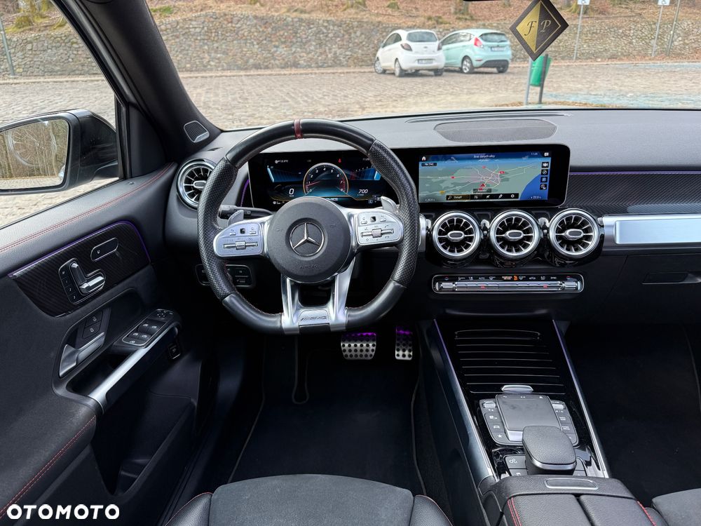 Mercedes-Benz GLB - 26