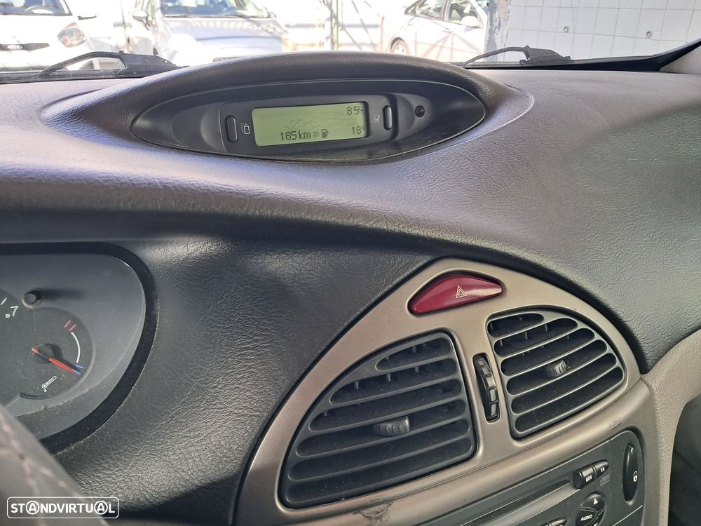 Citroën C5 2.0 HDi Exclusive - 6