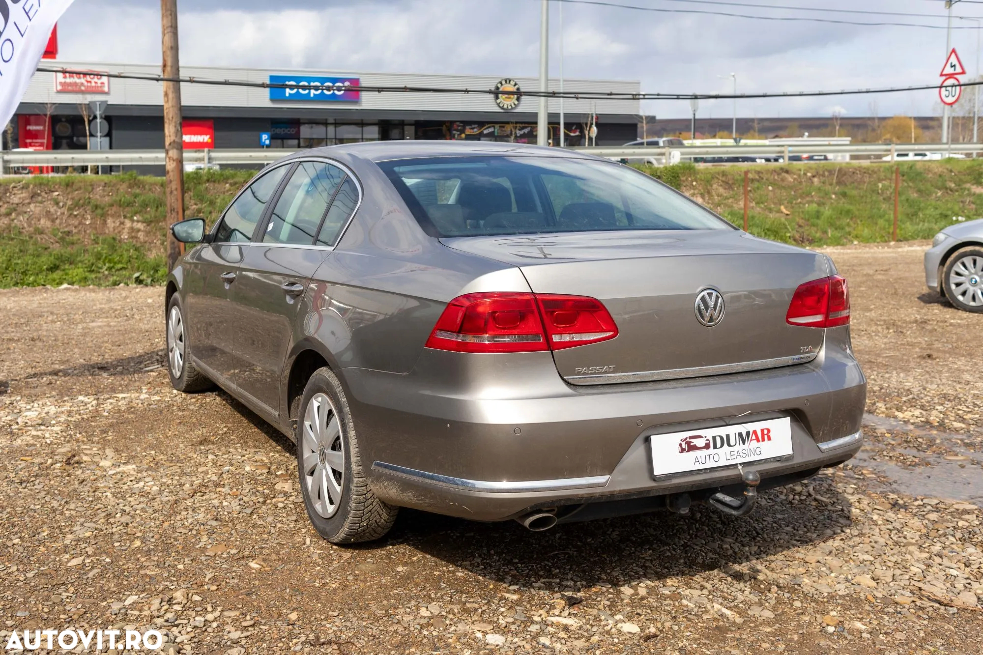 Volkswagen Passat 1.6 TDI BlueMotion Technology Comfortline - 3