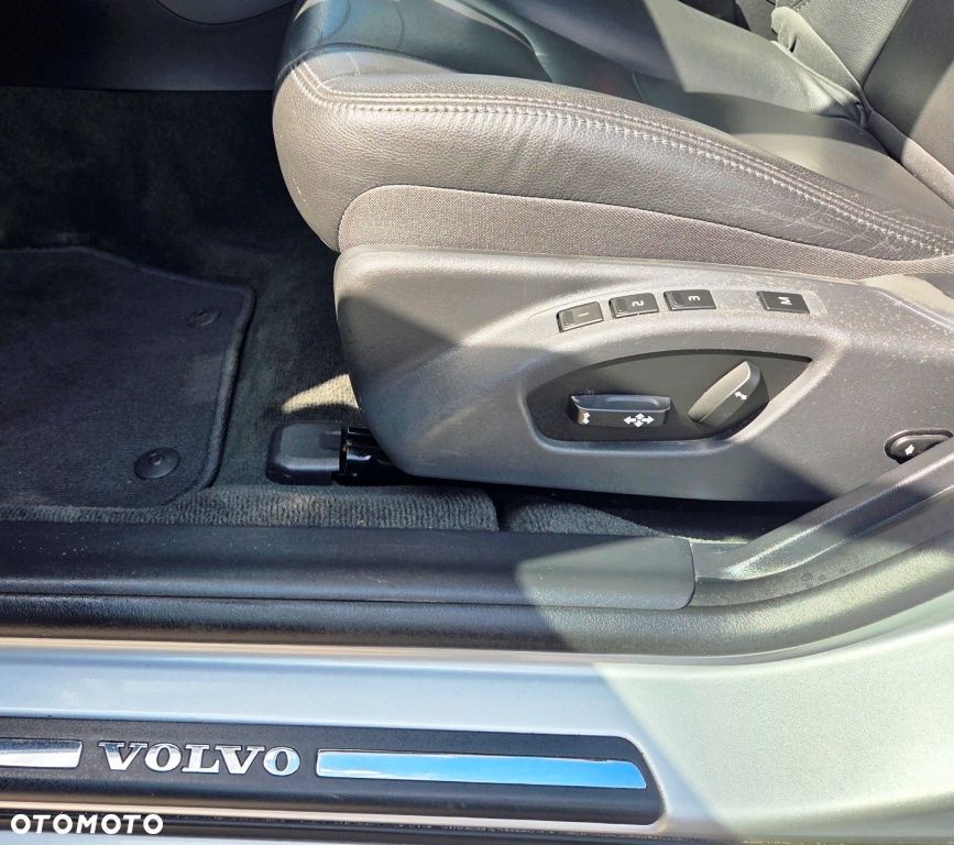 Volvo S60 D2 Drive-E Momentum - 27