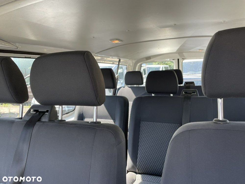 Volkswagen Transporter - 5