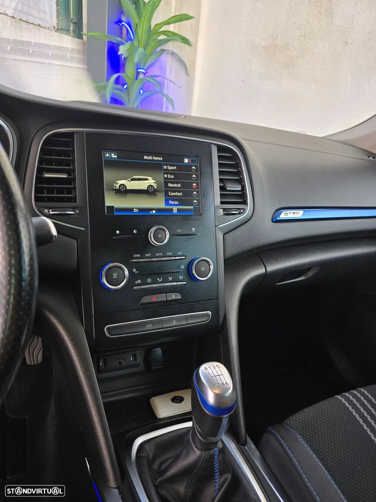 Renault Mégane 1.5 Blue dCi GT Line - 13