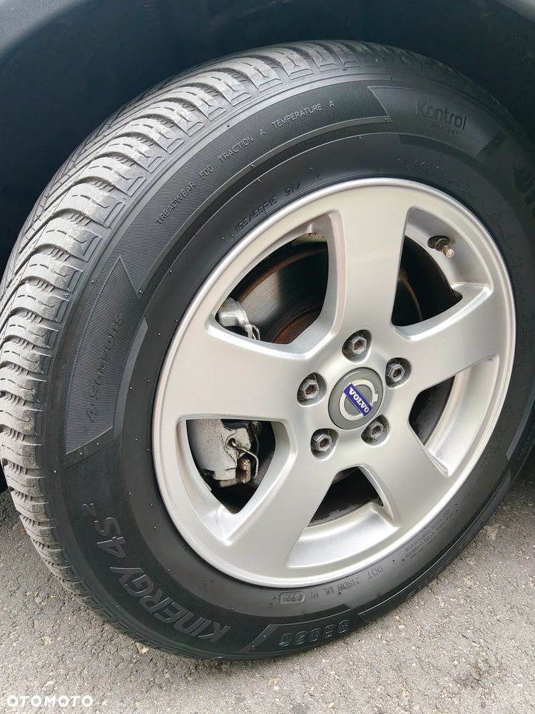 Volvo C30 D2 - 23